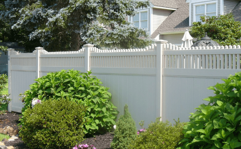 Fenced In: Three Benefits to Building a Fence in Your Backyard This Year