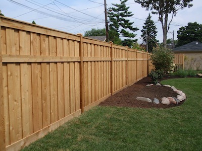 Prepare Your Wood Fencing For Fall and Winter With These Tips